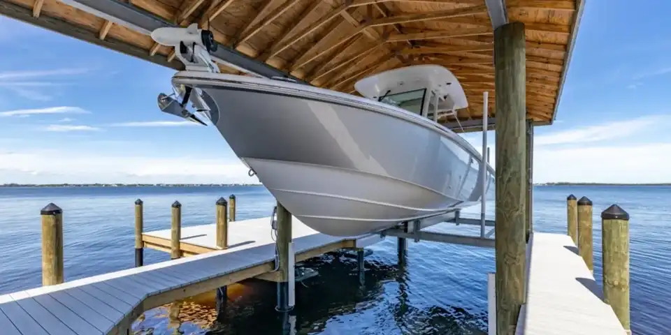 Houston Docks crew at work